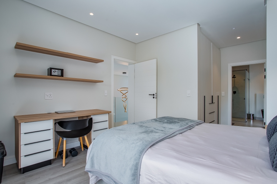 6 Bedroom Property for Sale in Pearl Valley at Val de Vie Western Cape